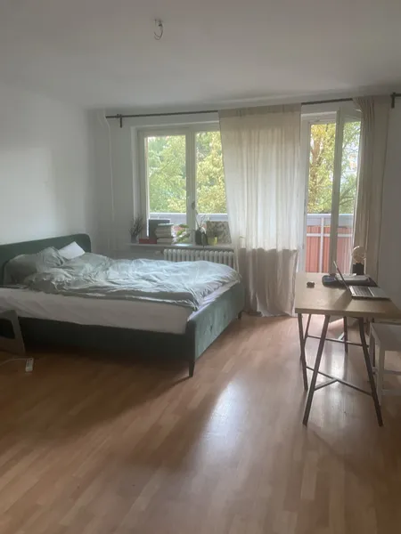Sunny 1-room apartment in Prenzlauer Berg (September only) — photo 1